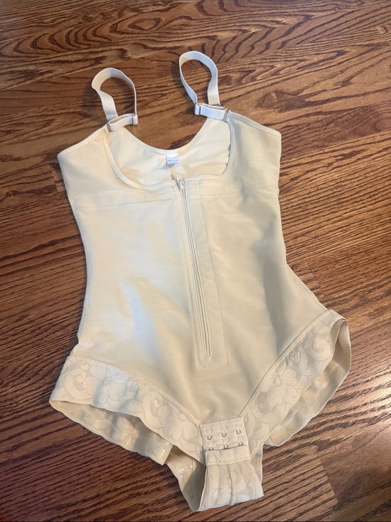 Yianna Other - Cream One-Piece Shapewear Fajas- small